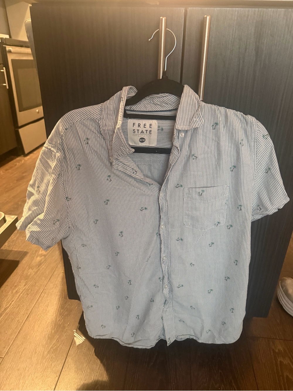 Free State Men’s Short-Sleeve Blue and White Stripe Shirt with Palm Motif